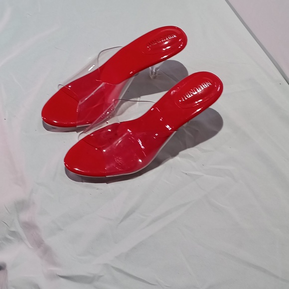 Shoes - Picture 2 of 6